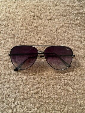 Quay x Desi High Key Mini Aviator Sunglasses Black Gradient